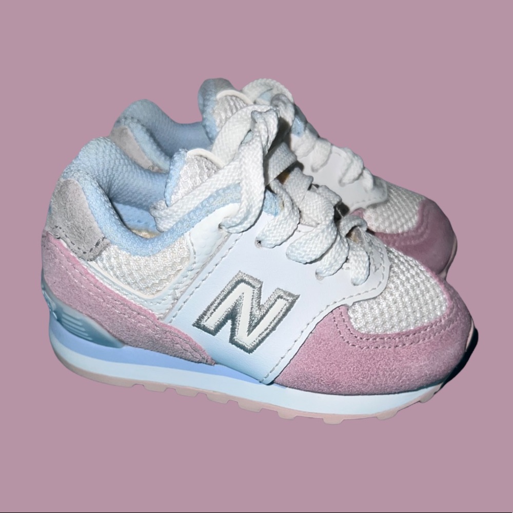 New Balance Babygirl Shoes Size 3